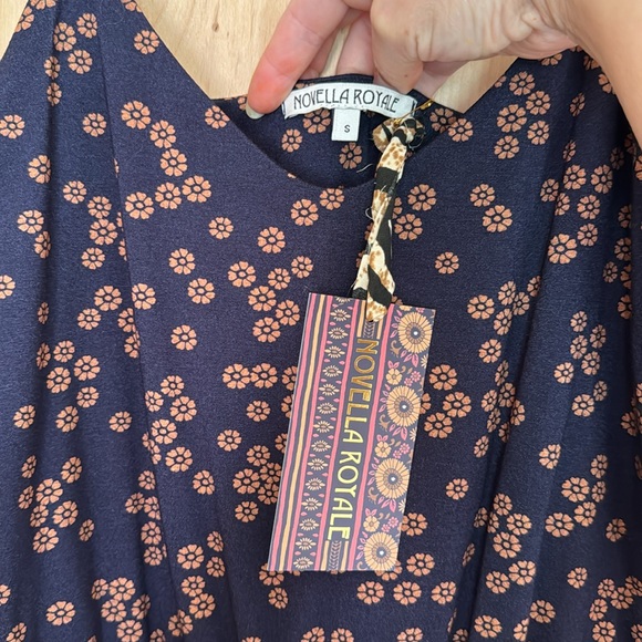 Novella Royale jumpsuit - Picture 7 of 10